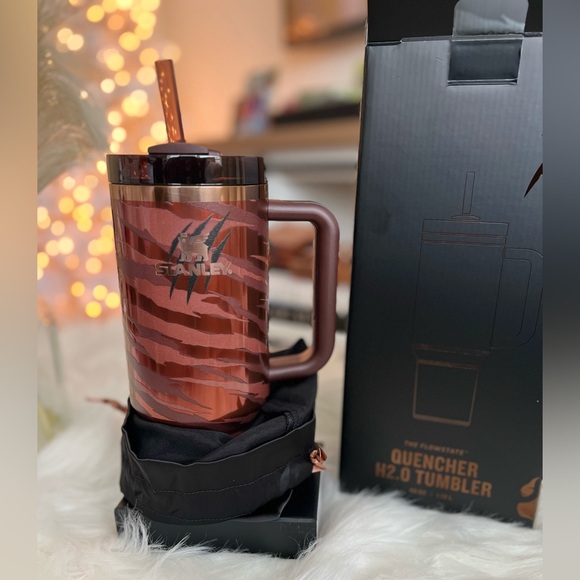 STANLEY x TYLA 40 oz Quencher~ BNIB 🔥🔥🐅🍃😍 ❌SOLD OUT! - Picture 13 of 17